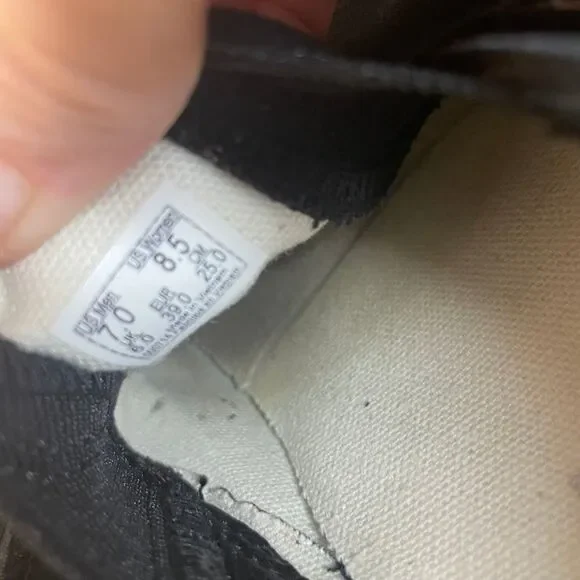 Vans men’s size 7 women’s size 8.5 black shoes - Picture 4 of 7